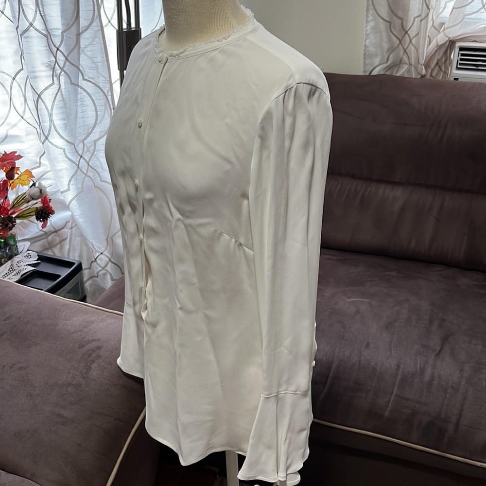 Club Monaco - Picture 4 of 10